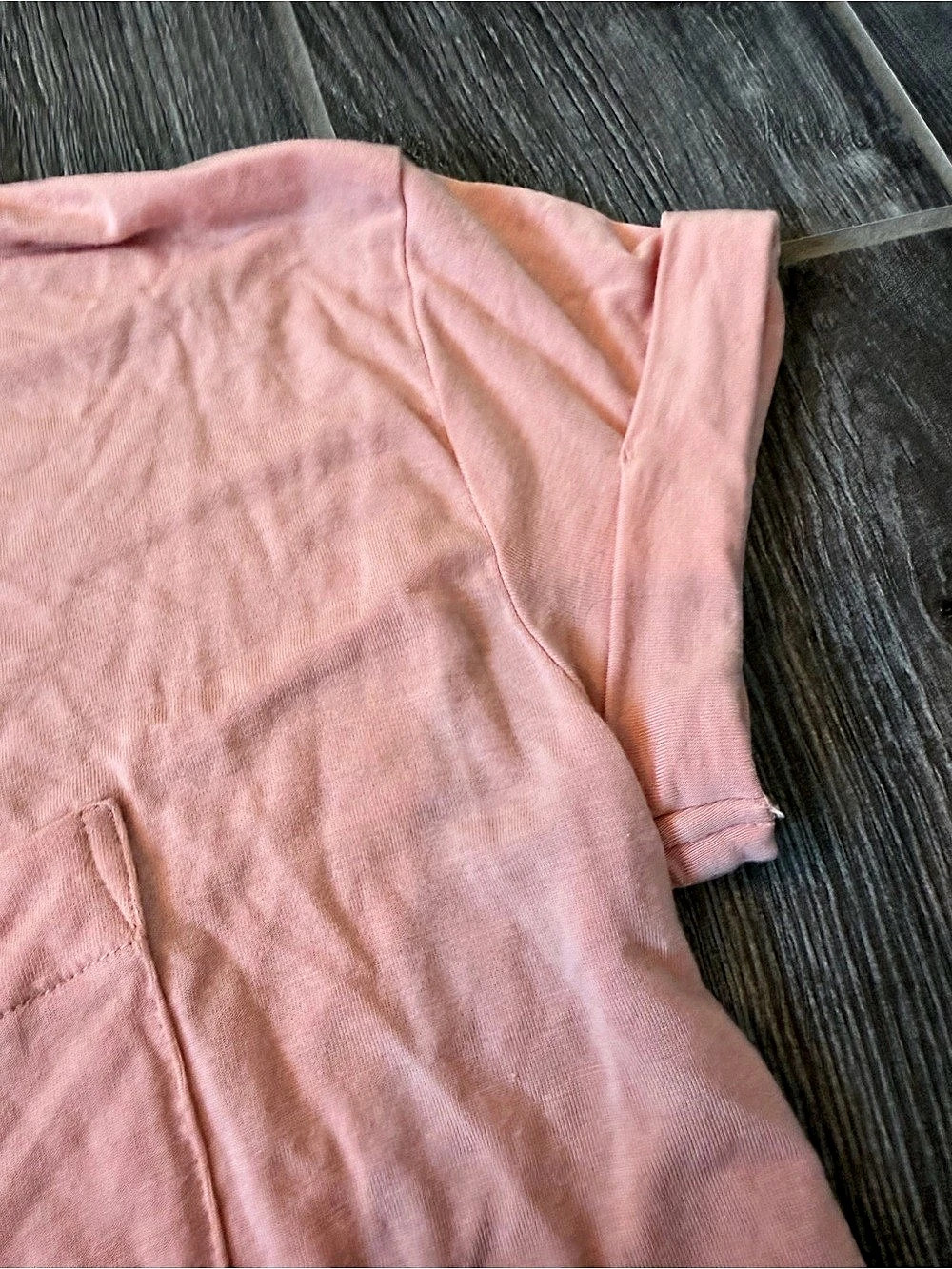American Eagle Soft & Sexy Pocket T-Shirt in Coral Pink XS - Picture 4 of 5